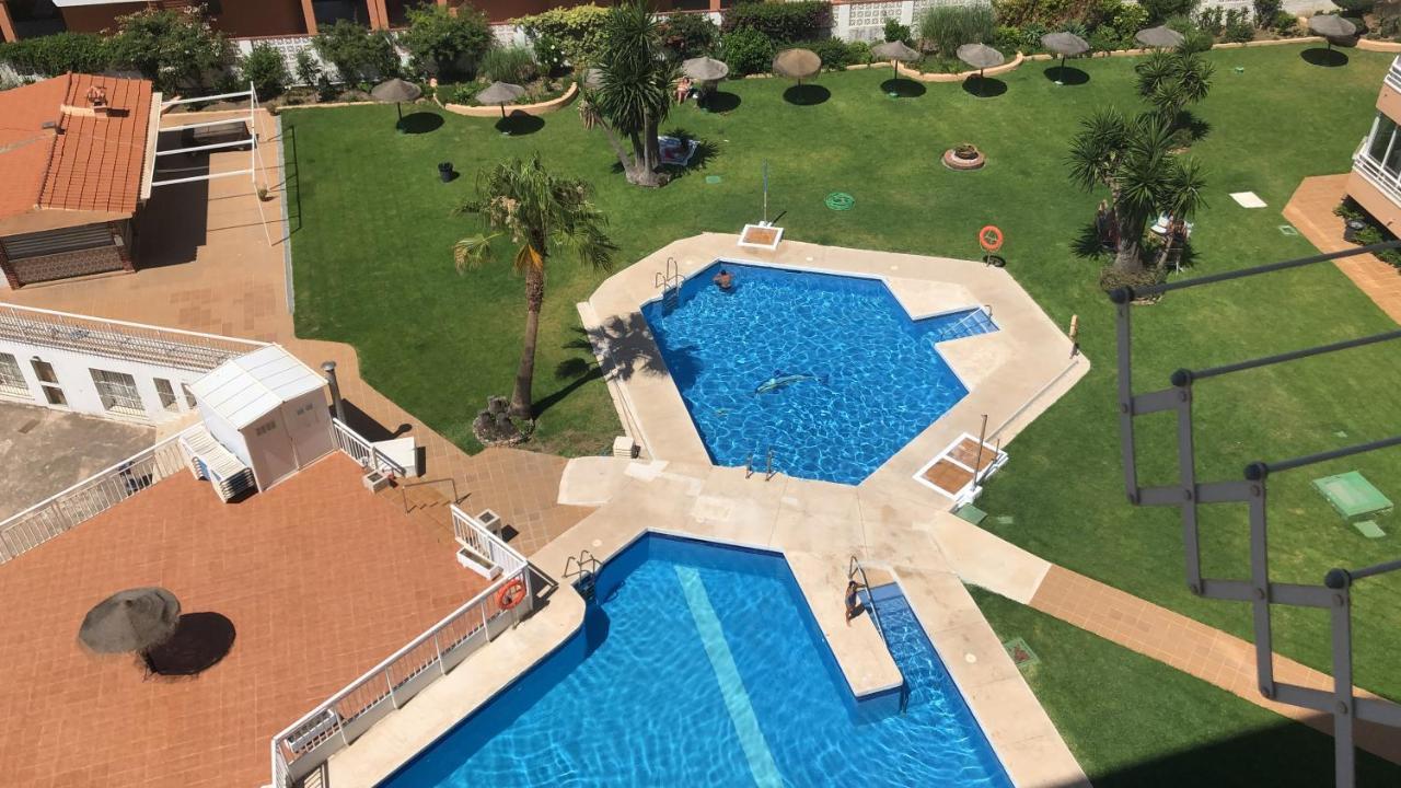 Nice Studio With Pool And Internet Fiber Torremolinos Bagian luar foto