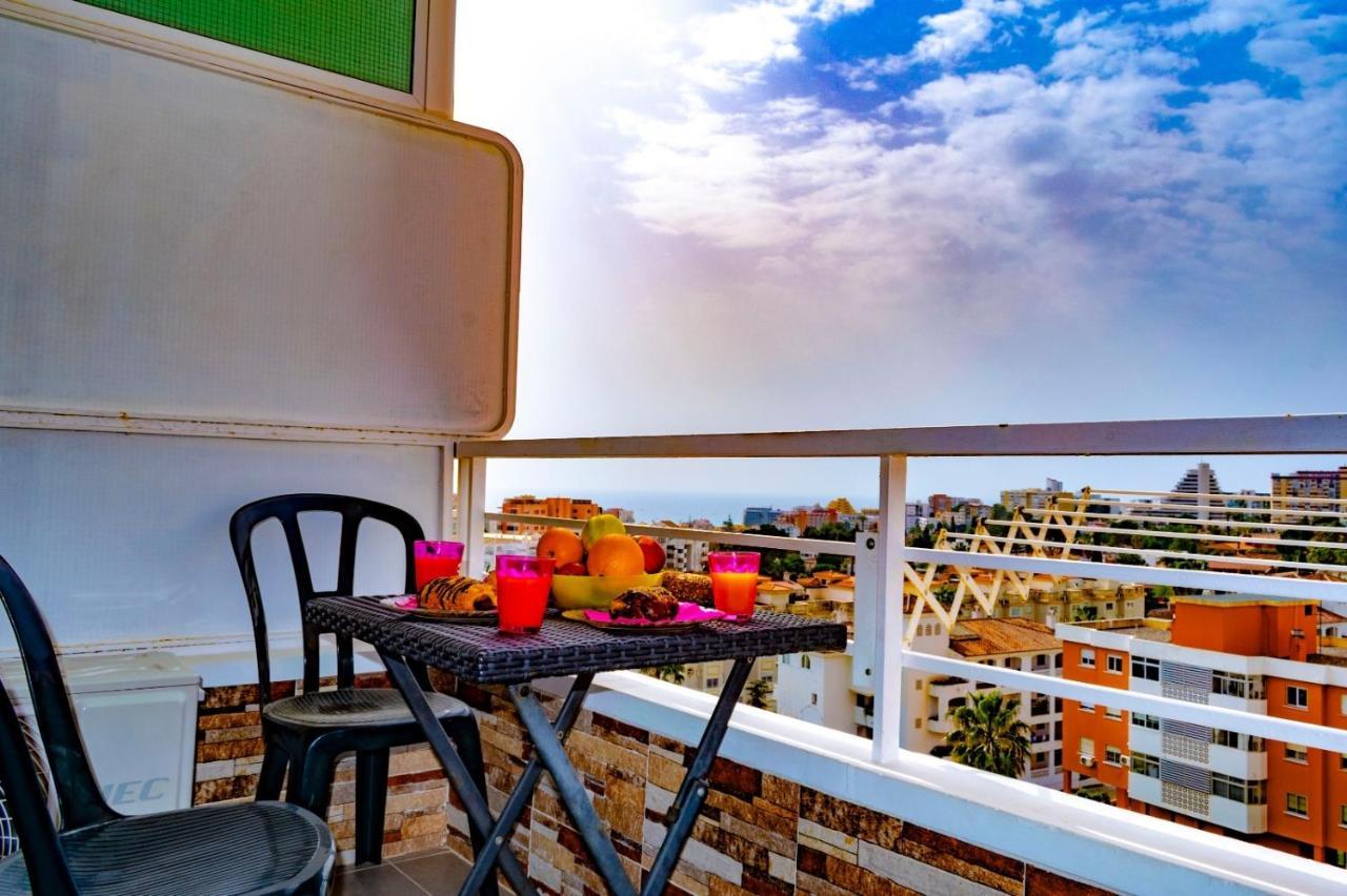 Nice Studio With Pool And Internet Fiber Torremolinos Bagian luar foto