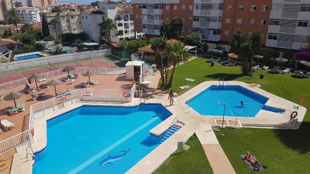 Nice Studio With Pool And Internet Fiber Torremolinos Bagian luar foto